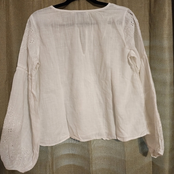 Abercrombie and Fitch white linen top size medium - Picture 12 of 13
